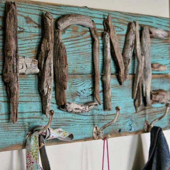 Oregon Coast Driftwood Bundle of 50 Pieces (4 Inches to 6 Inches) - Picture 3 of 14